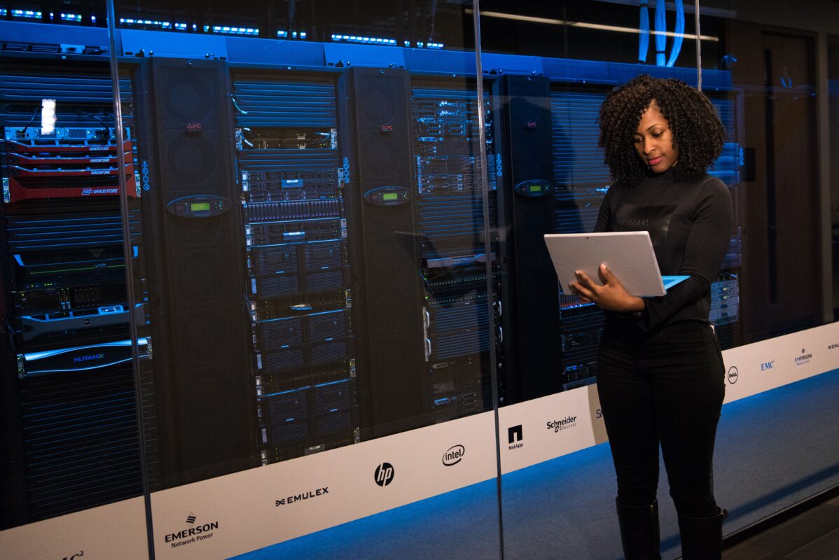 Expert Cybersécurité, Expert cybersécurité certifié Suisse, Récupération données France, Contacter expert hacking éthique France, Investigation numérique professionnel,